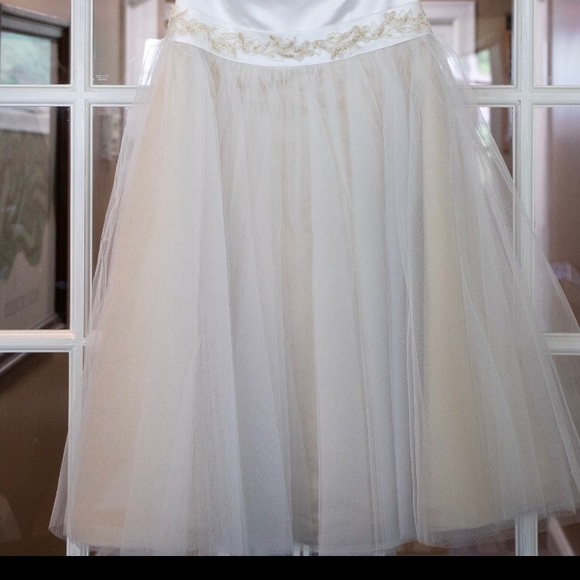 Short Tea Length Cute Wedding Dress - Picture 5 of 6